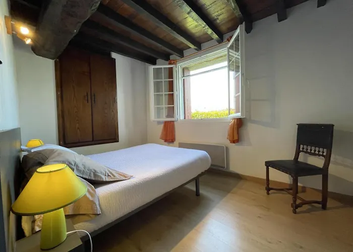 Komaxurinea Nyaraló Jaxu