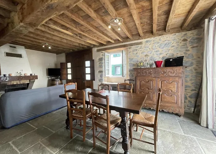 Nyaraló Komaxurinea